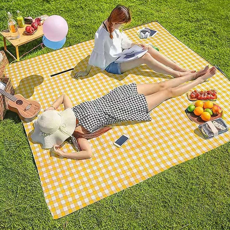Picknickfilt På Gräs