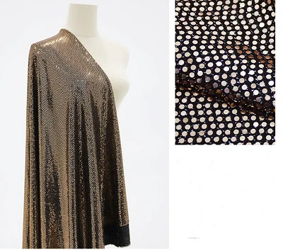 32 32